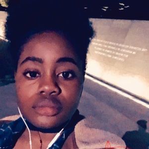 Meet your Posher, Daphne